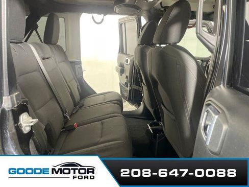 Used 2018 Jeep Wrangler Unlimited Sport AWD/4WD image 22
