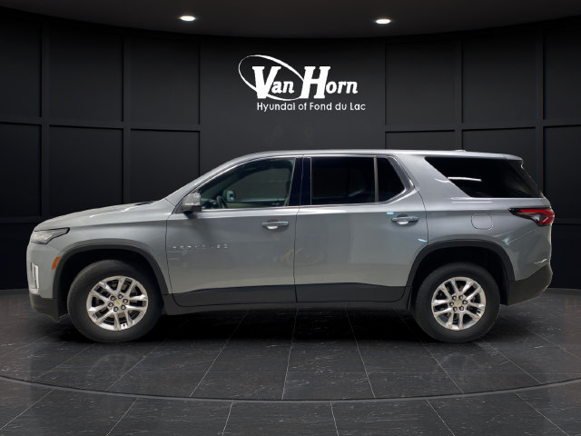 Used 2023 Chevrolet Traverse LS w/ Safety Package AWD/4WD image 4