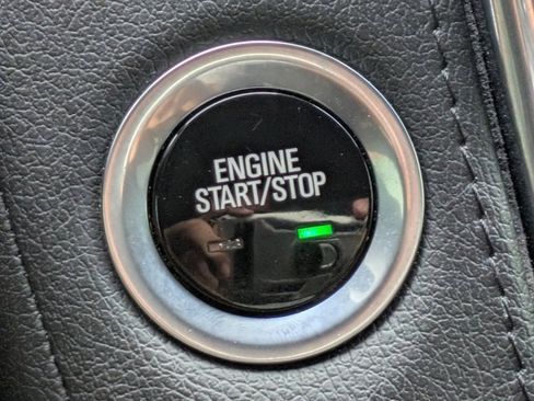 Used 2016 Cadillac Escalade Premium image 25