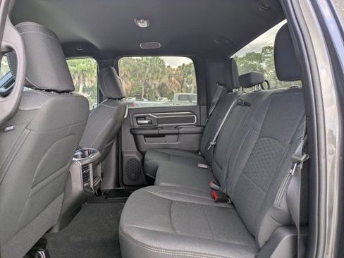 New 2026 RAM 2500 Big Horn AWD/4WD image 13
