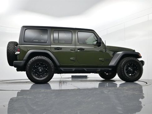 Used 2020 Jeep Wrangler Unlimited Willys image 39