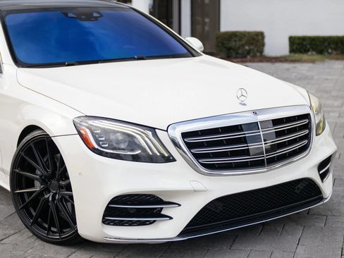 Used 2019 Mercedes-Benz S 560 Sedan w/ AMG Line Exterior image 2