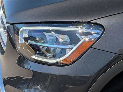 Used 2022 Mercedes-Benz GLC 300 4MATIC image 9