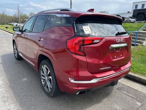 Used 2019 GMC Terrain Denali w/ Driver Alert Package II image 4