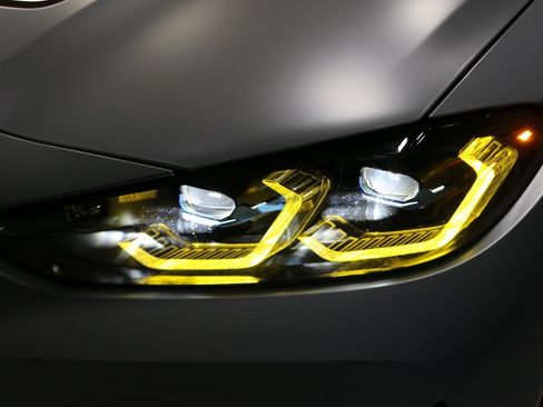 Used 2023 BMW M4 CSL image 6