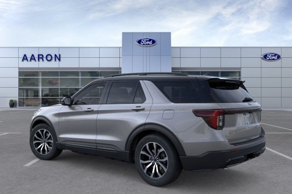 Used 2025 Ford Explorer ST-Line w/ Premium Package RWD image 31