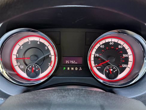 Used 2018 Dodge Grand Caravan SE w/ Power Convenience Group I FWD image 35