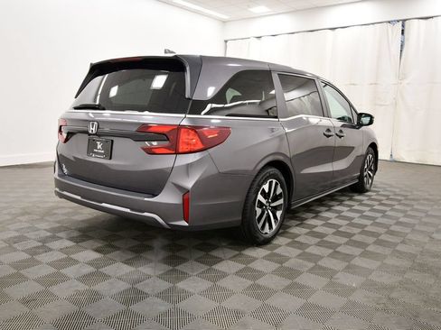 Certified 2025 Honda Odyssey EX-L image 8