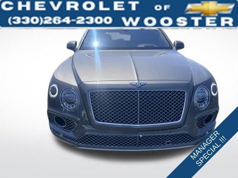 Used 2017 Bentley Bentayga image 11