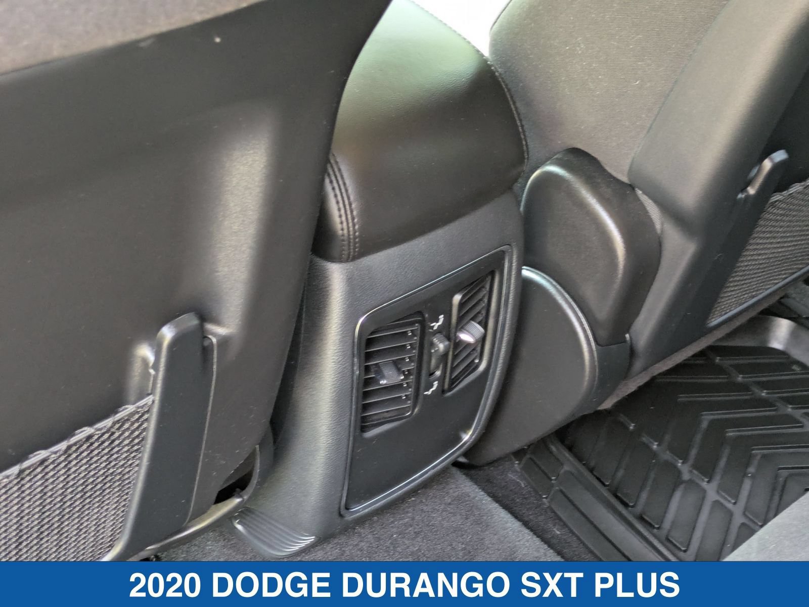 Used 2020 Dodge Durango SXT AWD/4WD image 31