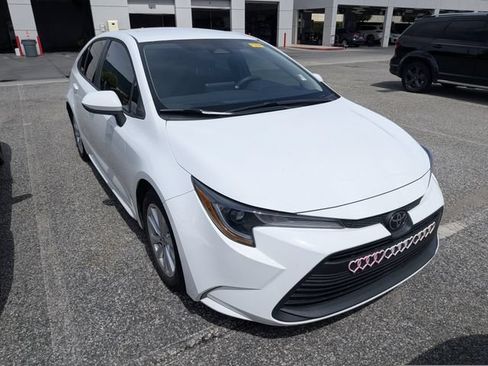 Certified 2023 Toyota Corolla LE w/ LE Convenience Package FWD image 1