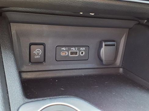 Used 2024 Nissan Sentra SV FWD image 8