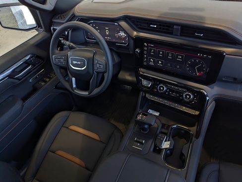 New 2026 GMC Sierra 1500 AT4 w/ Technology Package image 17