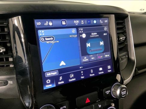 Used 2022 RAM 1500 Big Horn AWD/4WD image 6