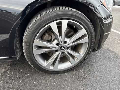 Used 2018 Mercedes-Benz C 300 4MATIC Sedan image 9