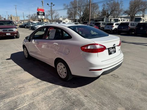 Used 2014 Ford Fiesta S image 5