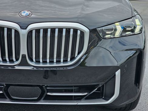 Used 2026 BMW X5 sDrive40i w/ Parking Assistance Package image 9