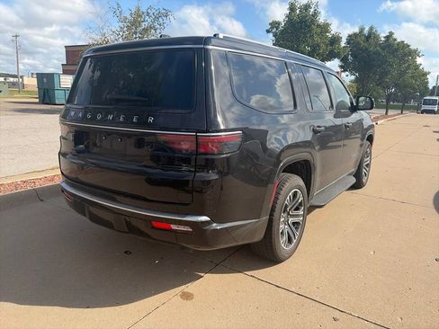 Used 2025 Jeep Wagoneer Series II AWD/4WD image 7