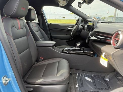 New 2026 Chevrolet Trax RS w/ Driver Confidence Package image 9
