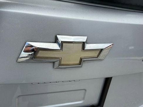 Used 2015 Chevrolet Spark LT image 11