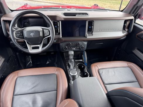 Used 2022 Ford Bronco Outer Banks image 5