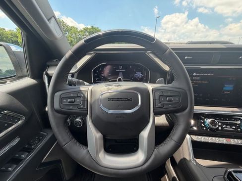 Used 2025 GMC Sierra 1500 Denali AWD/4WD image 10