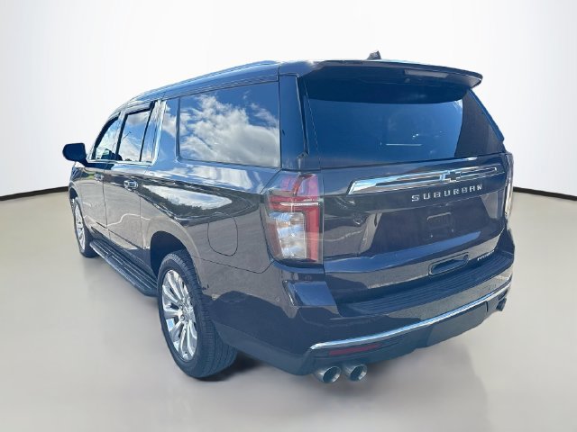 Used 2023 Chevrolet Suburban Premier AWD/4WD image 5