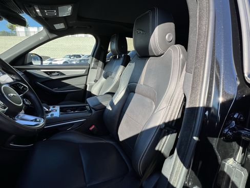 Certified 2022 Jaguar F-PACE R-Dynamic S image 16