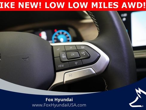 Used 2025 Volkswagen Atlas SE image 19