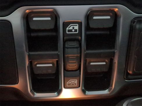 New 2025 Jeep Wrangler Sahara w/ Safety Group image 24