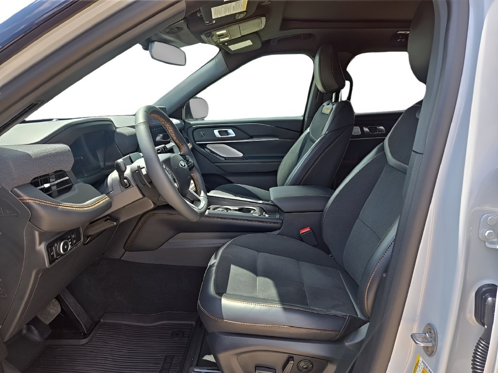 Used 2026 Ford Explorer Tremor w/ Tremor Ultimate Package AWD/4WD image 9