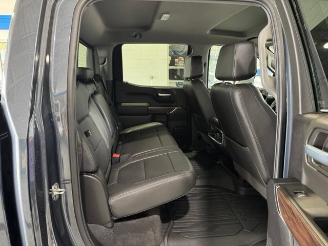 Used 2021 GMC Sierra 1500 SLT w/ SLT Premium Plus Package AWD/4WD image 14