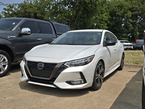 Used 2020 Nissan Sentra SR FWD image 3