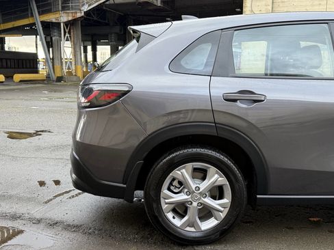 Used 2023 Honda HR-V LX image 34