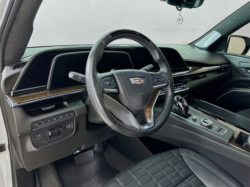 Used 2023 Cadillac Escalade Sport Platinum image 10
