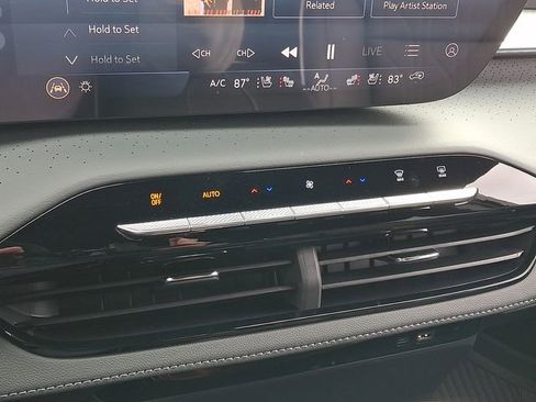 Certified 2026 Buick Enclave Avenir w/ Super Cruise Package image 17