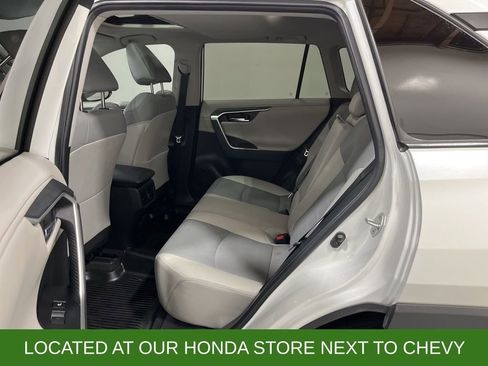 Used 2022 Toyota RAV4 Limited image 25
