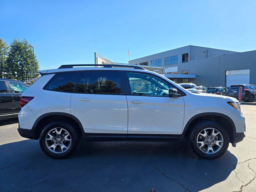 Certified 2023 Honda Passport TrailSport image 10