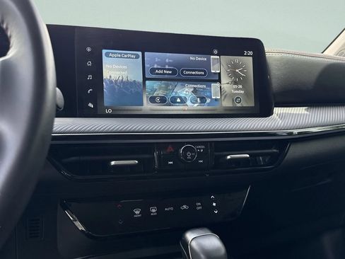 Certified 2025 Nissan Kicks SR AWD/4WD image 30