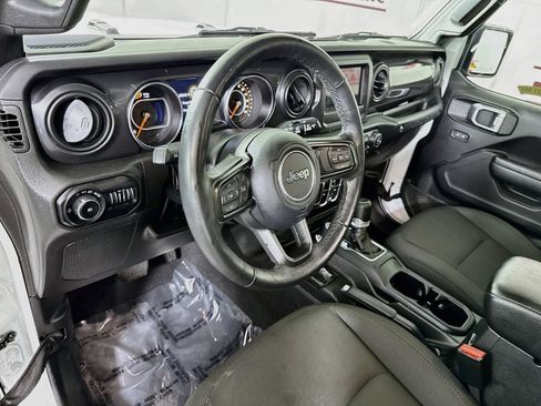 Used 2022 Jeep Wrangler Unlimited Sport AWD/4WD image 17