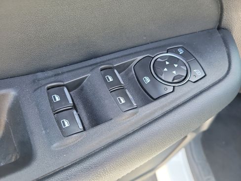Used 2022 Ford Edge SE AWD/4WD image 19