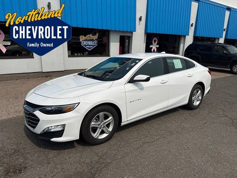 Used 2024 Chevrolet Malibu LT FWD image 1