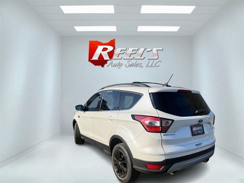 Used 2018 Ford Escape SEL AWD/4WD image 29