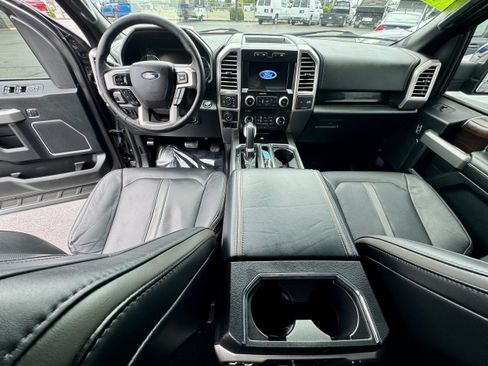 Used 2016 Ford F150 Platinum w/ Equipment Group 701A Luxury AWD/4WD image 11