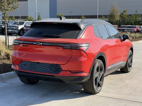 New 2026 Chevrolet Equinox EV RS image 4