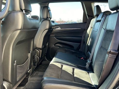Used 2022 Jeep Grand Cherokee Laredo X AWD/4WD image 12