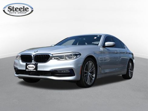Used 2017 BMW 540i RWD image 1