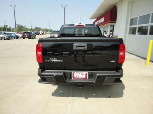 Used 2022 Chevrolet Colorado LT w/ Luxury Package image 12