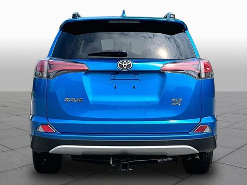 Used 2016 Toyota RAV4 XLE AWD/4WD image 5