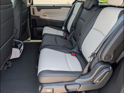 New 2026 Honda Odyssey Elite image 12